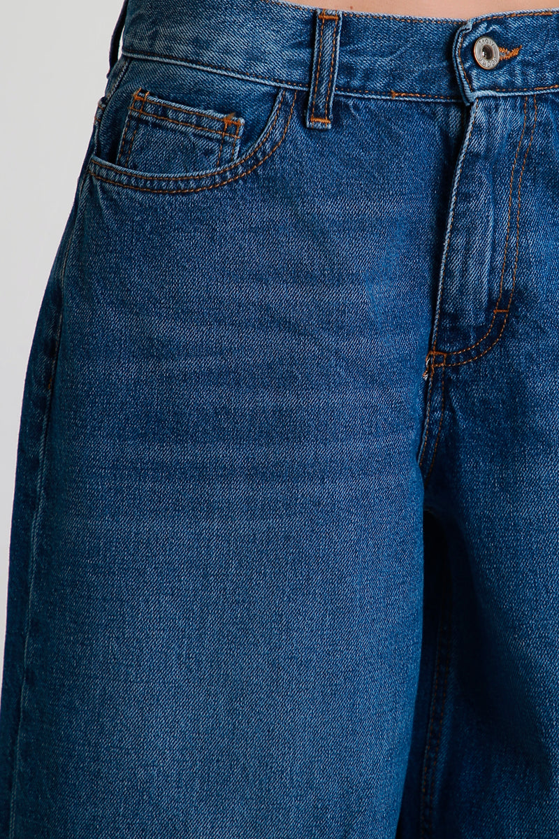 Jeans palazzo blu con risvolto