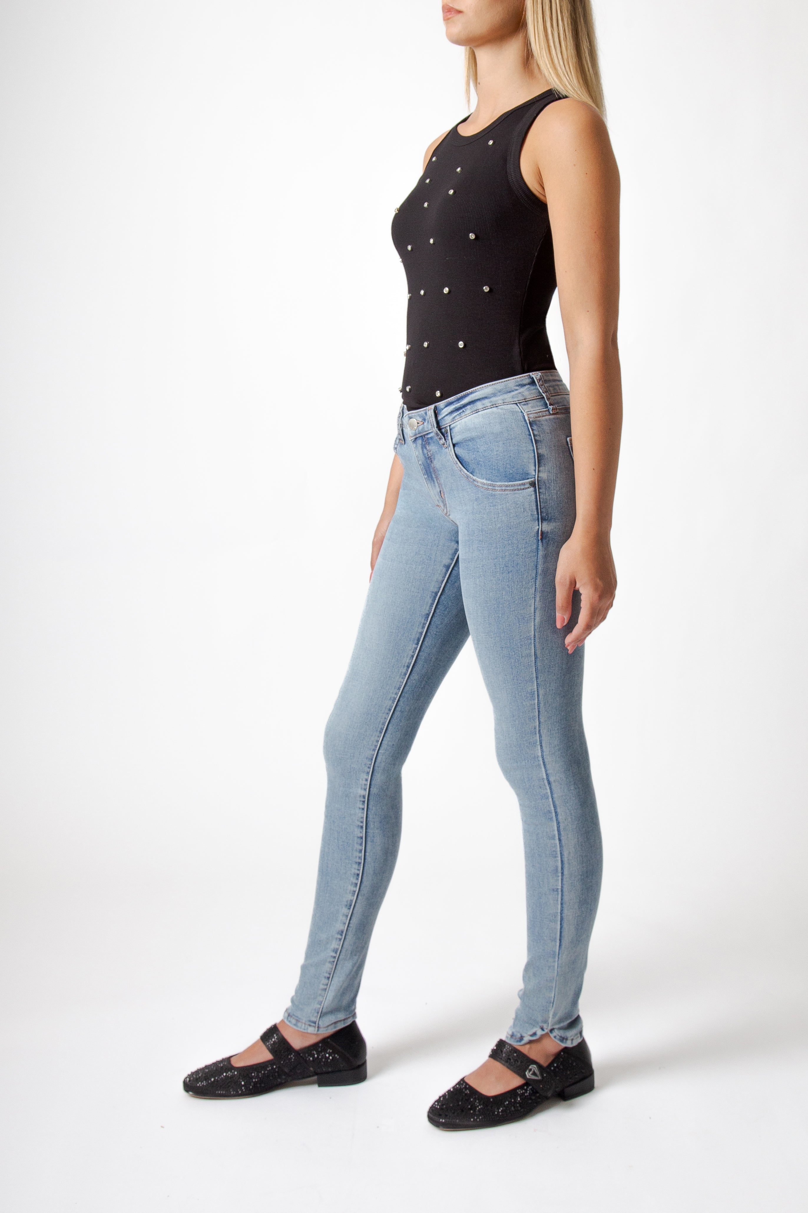Jeans Donna Straight Slim Fit Denim Chiaro – Vita Media, Linea Essenziale