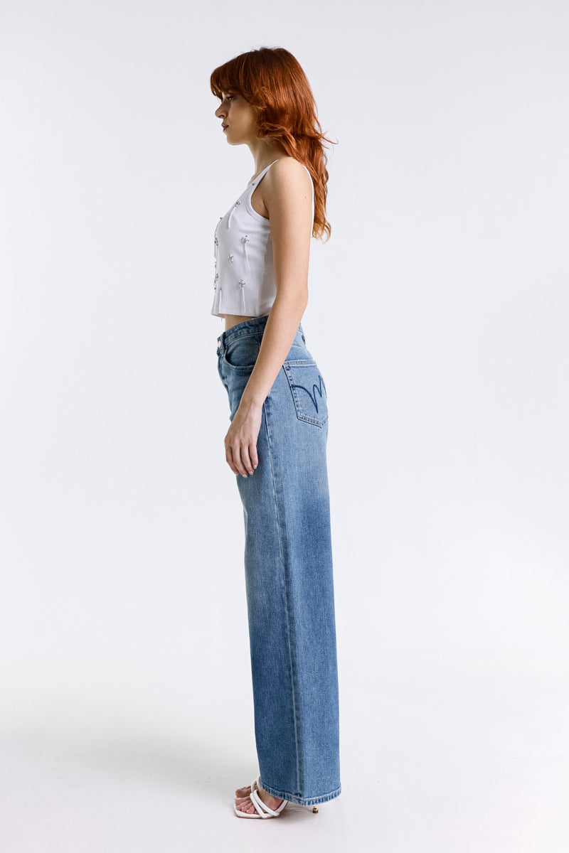 CROP TOP CON APPLICAZIONI