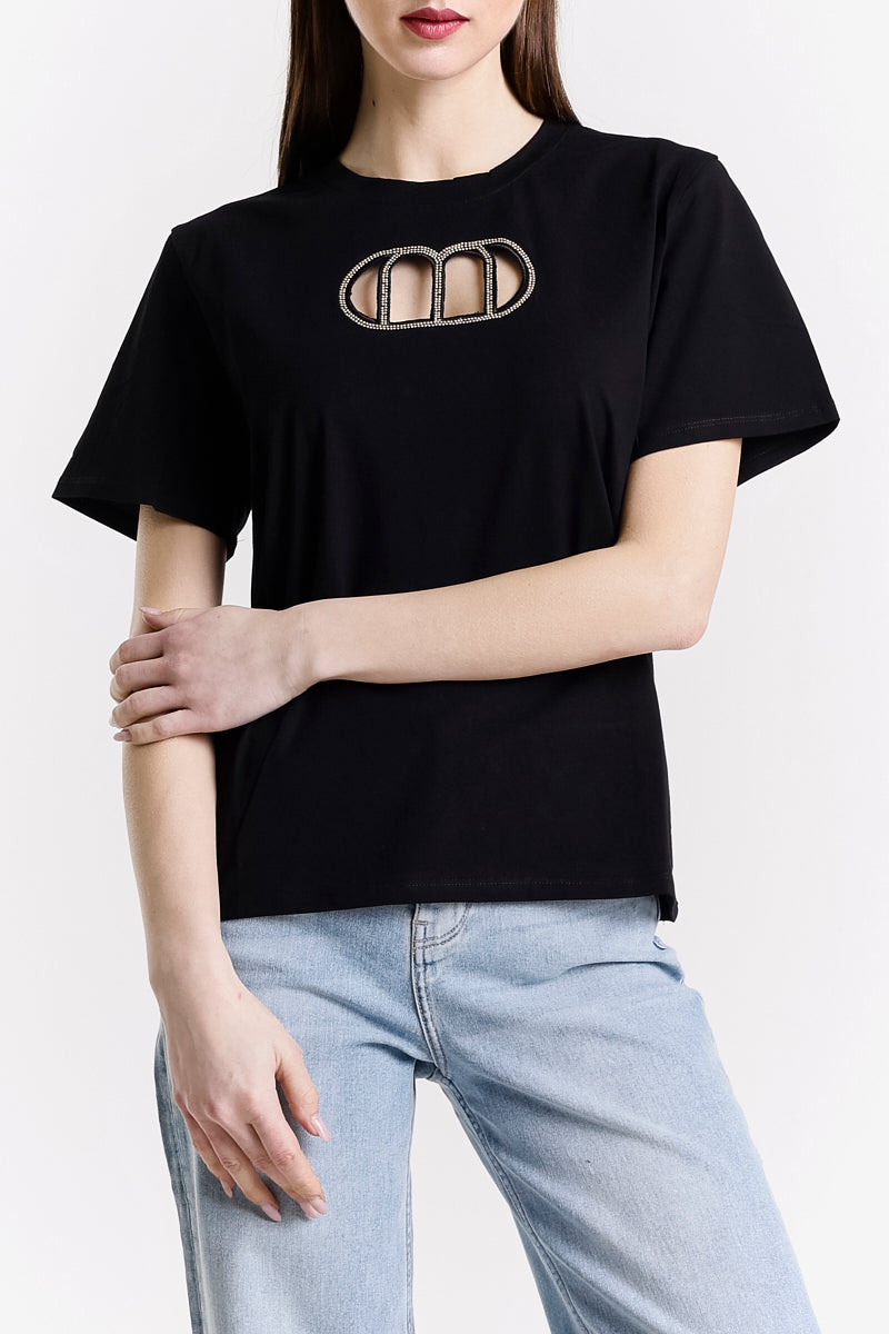 T-SHIRT LOGO CUT-OUT