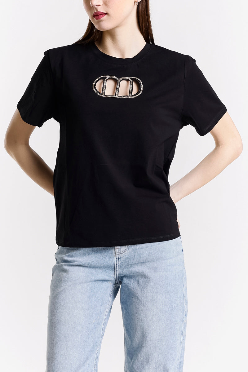 T-SHIRT LOGO CUT-OUT