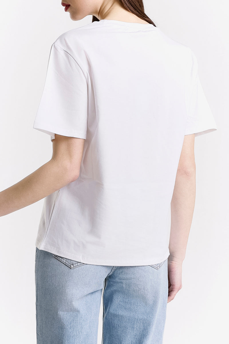 T-SHIRT LOGO CUT-OUT