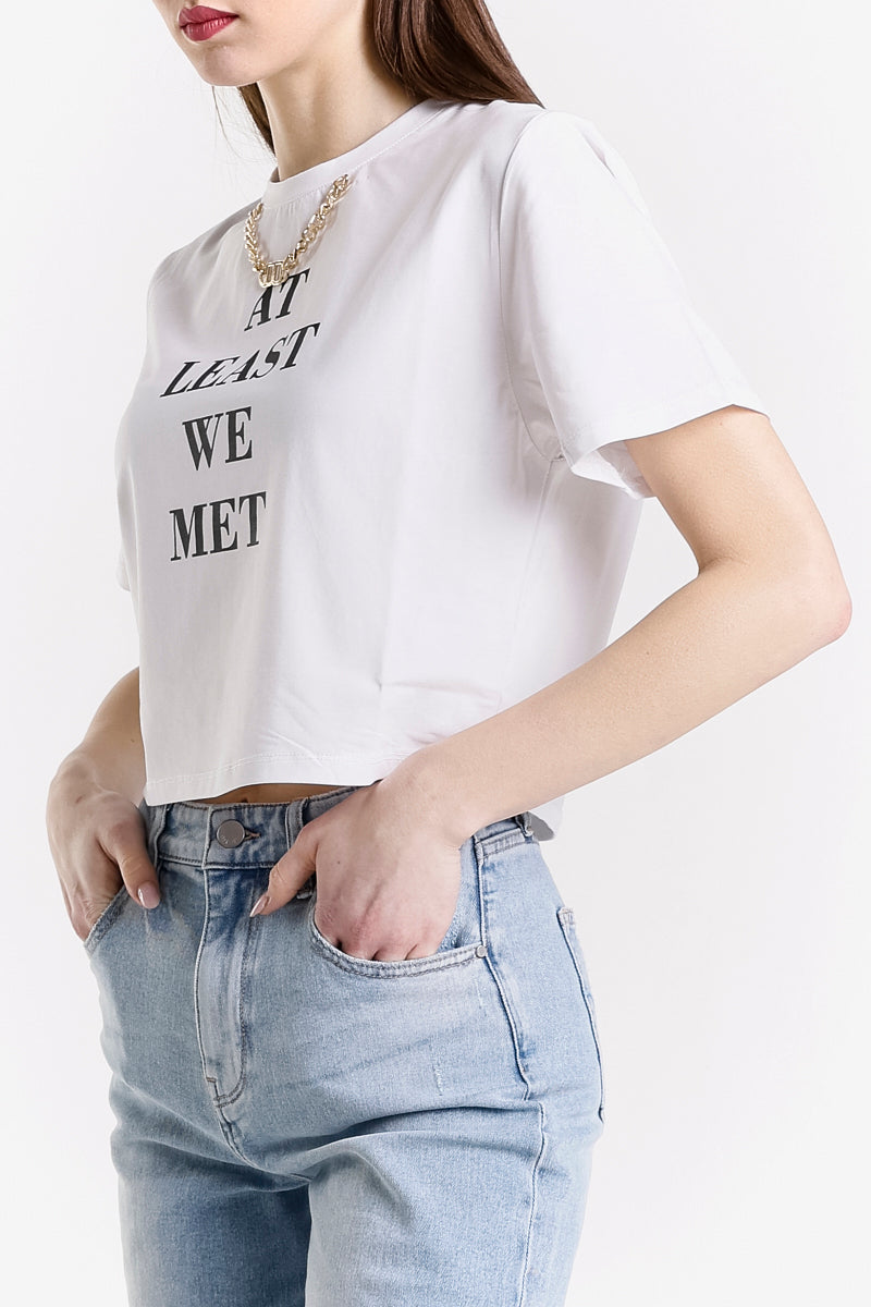 CROP TOP CON CATENA