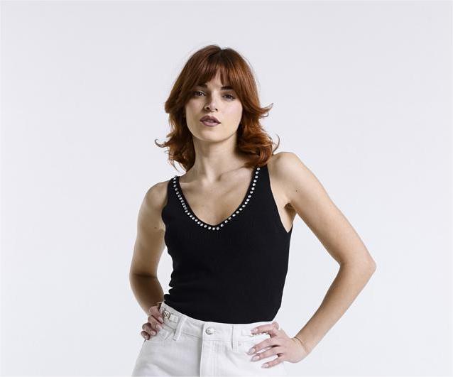 TOP SCOLLO A V CON STRASS