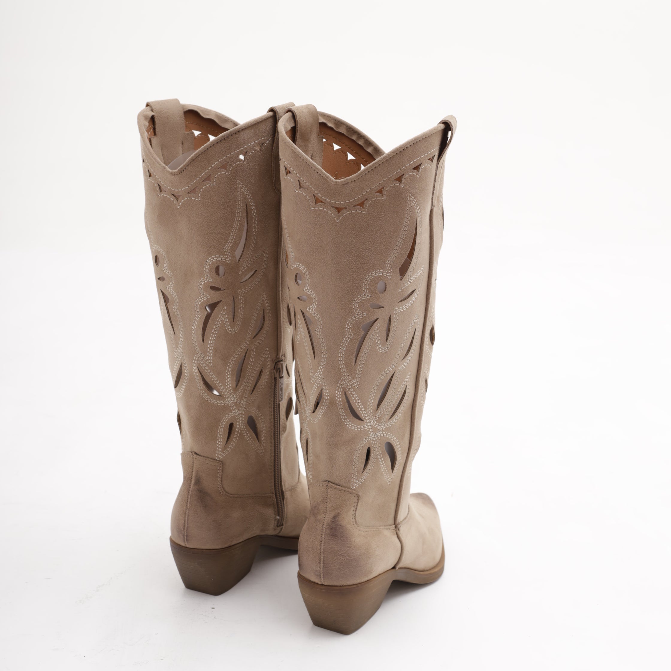 M10 401 SHOES