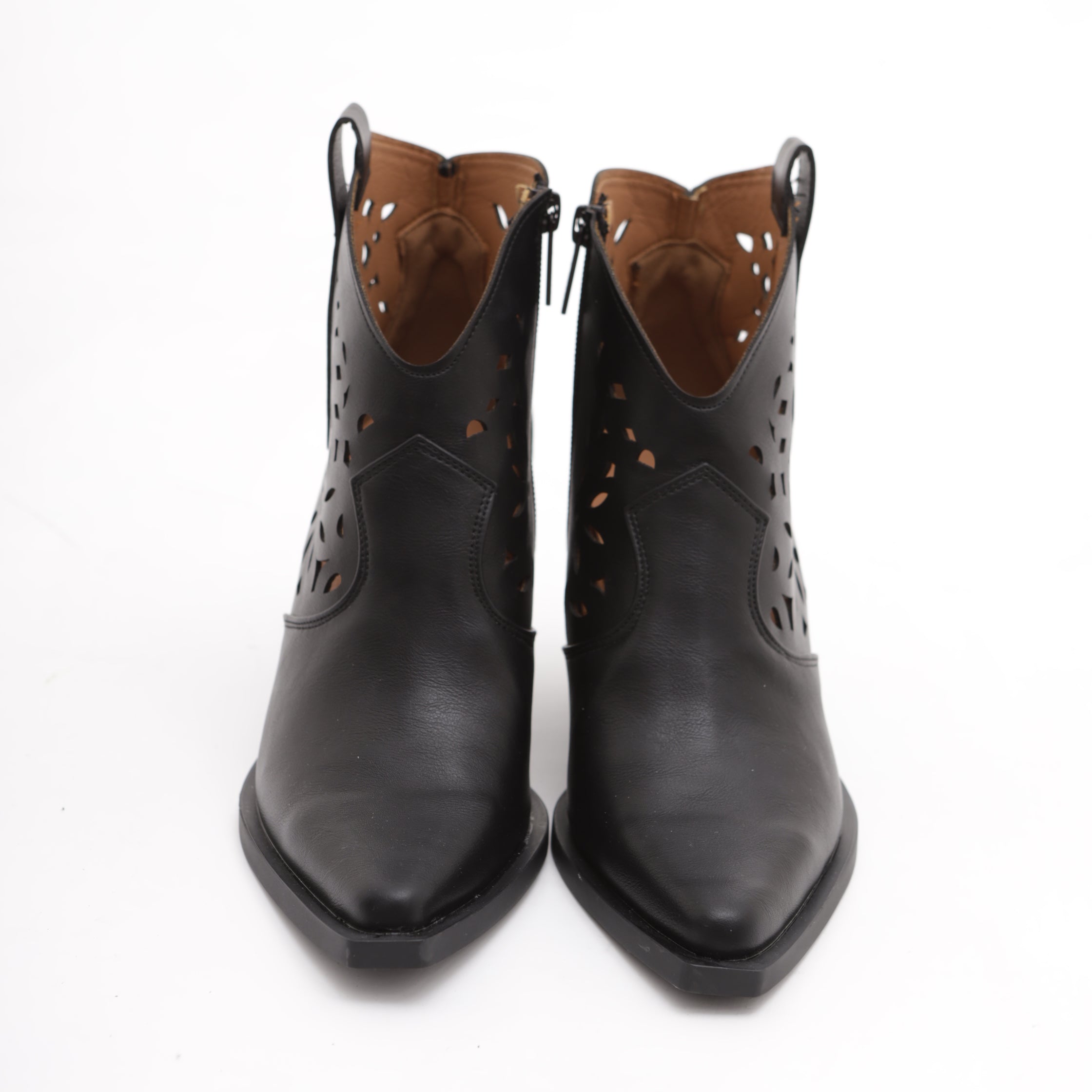 M10 402 SHOES