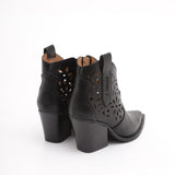 M10 402 SHOES