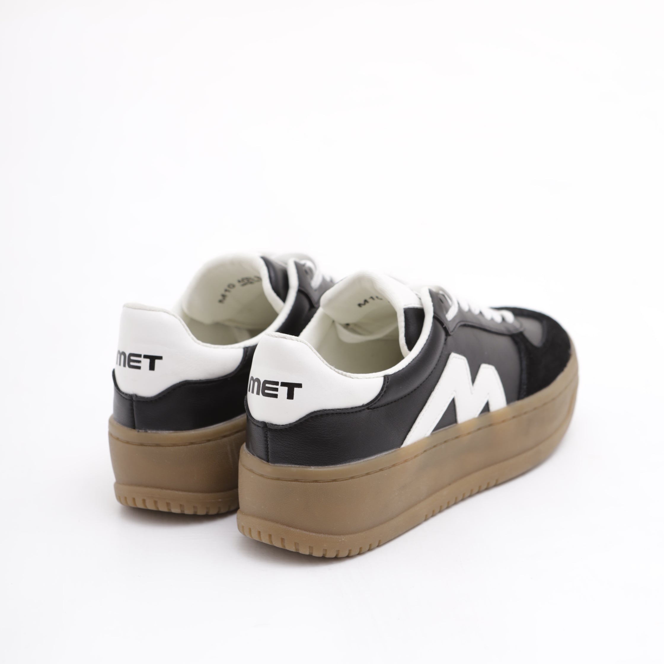 M10 403 SHOES