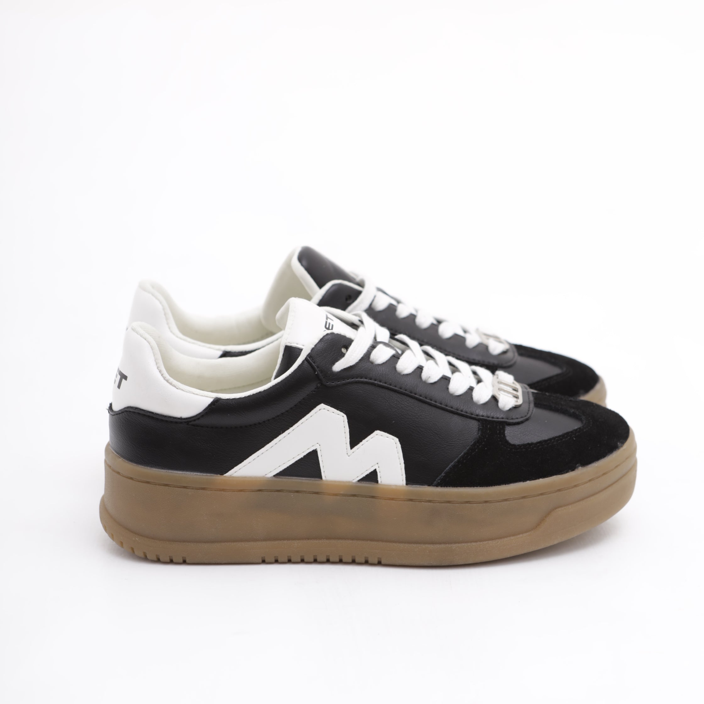 M10 403 SHOES