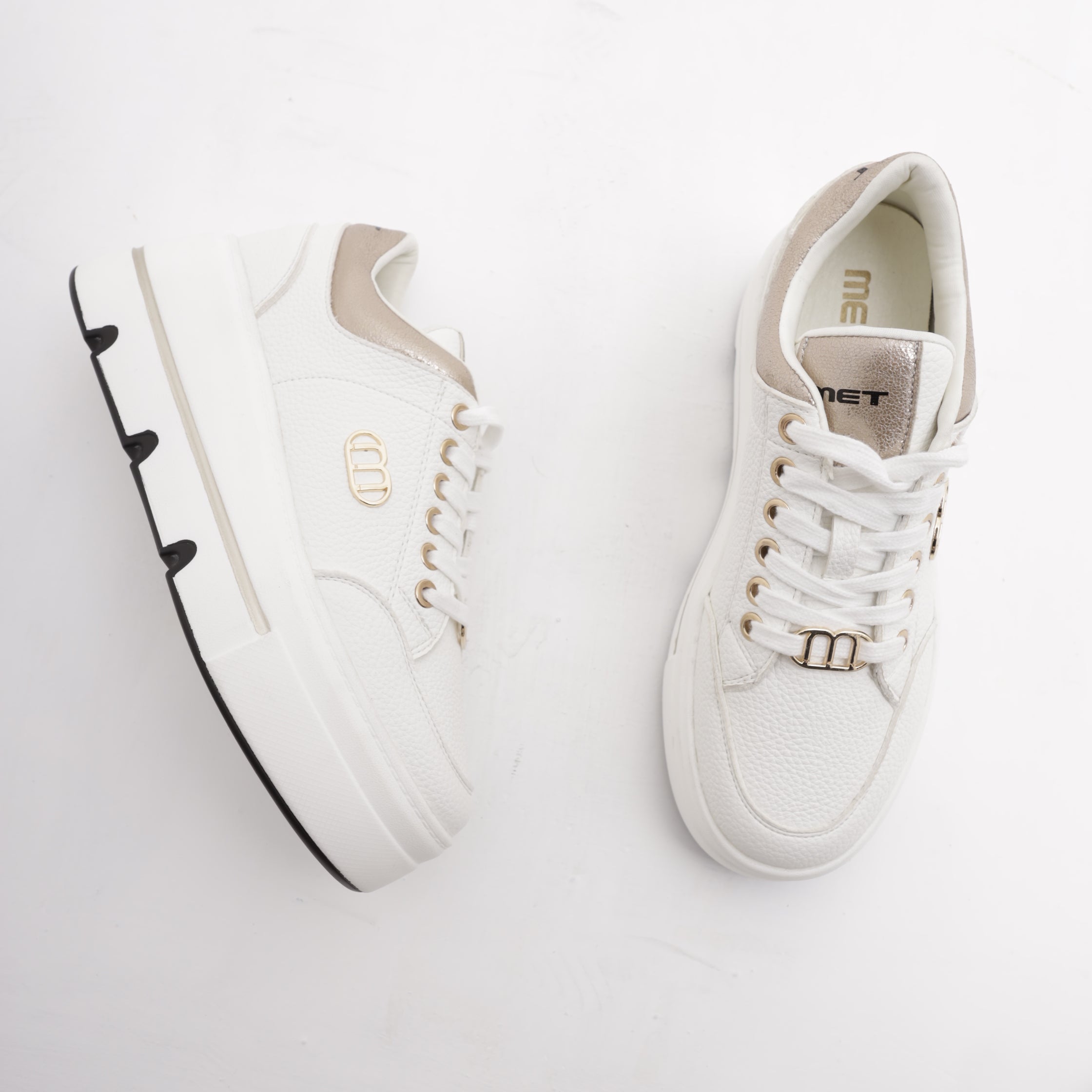 M10 405 SHOES