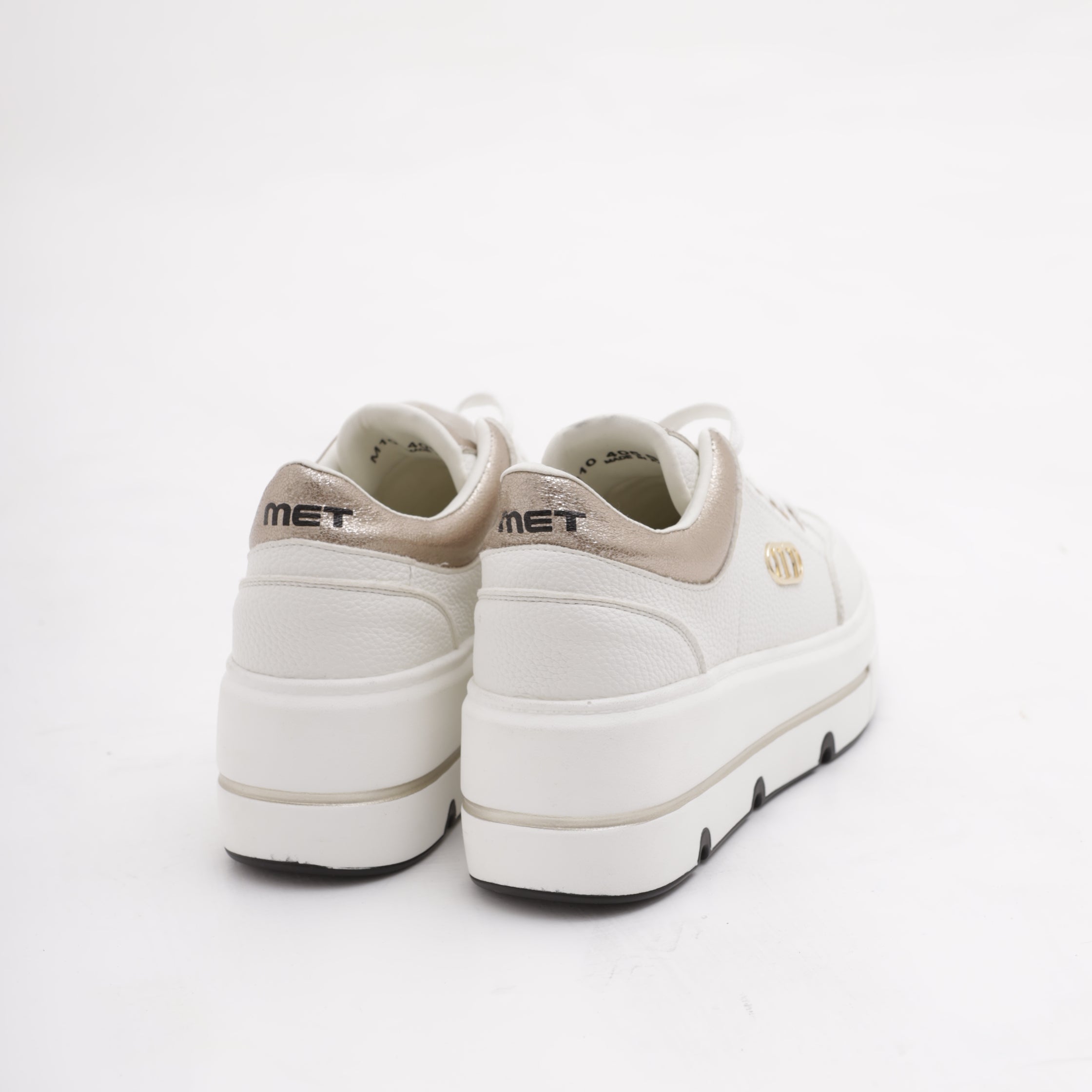 M10 405 SHOES