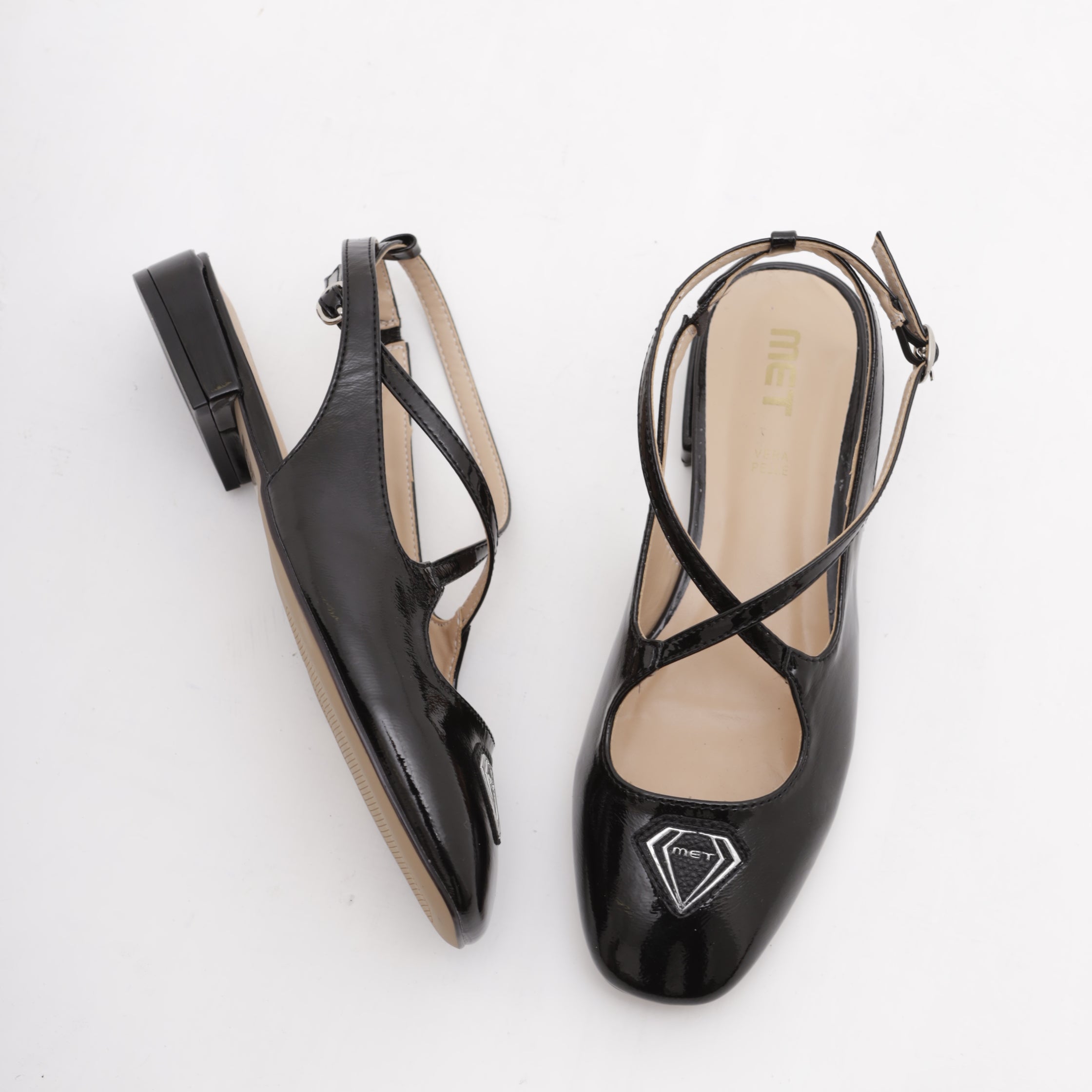 M10 408 SHOES