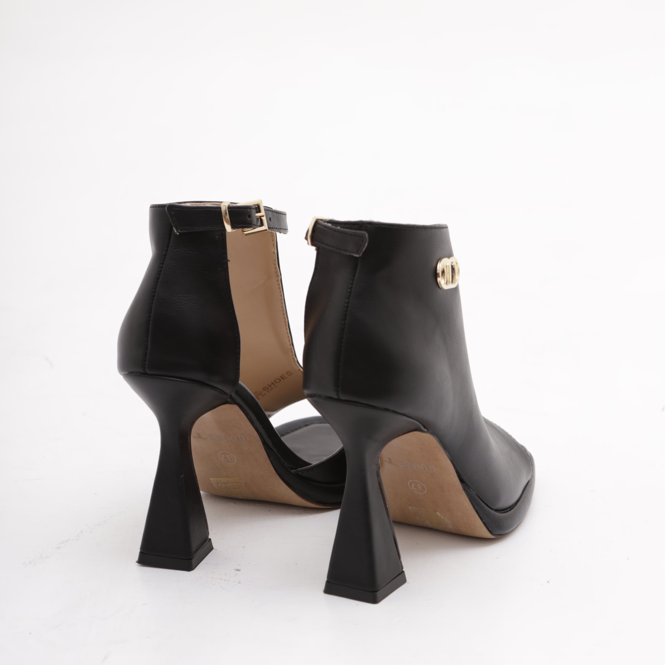 M10 415 SHOES