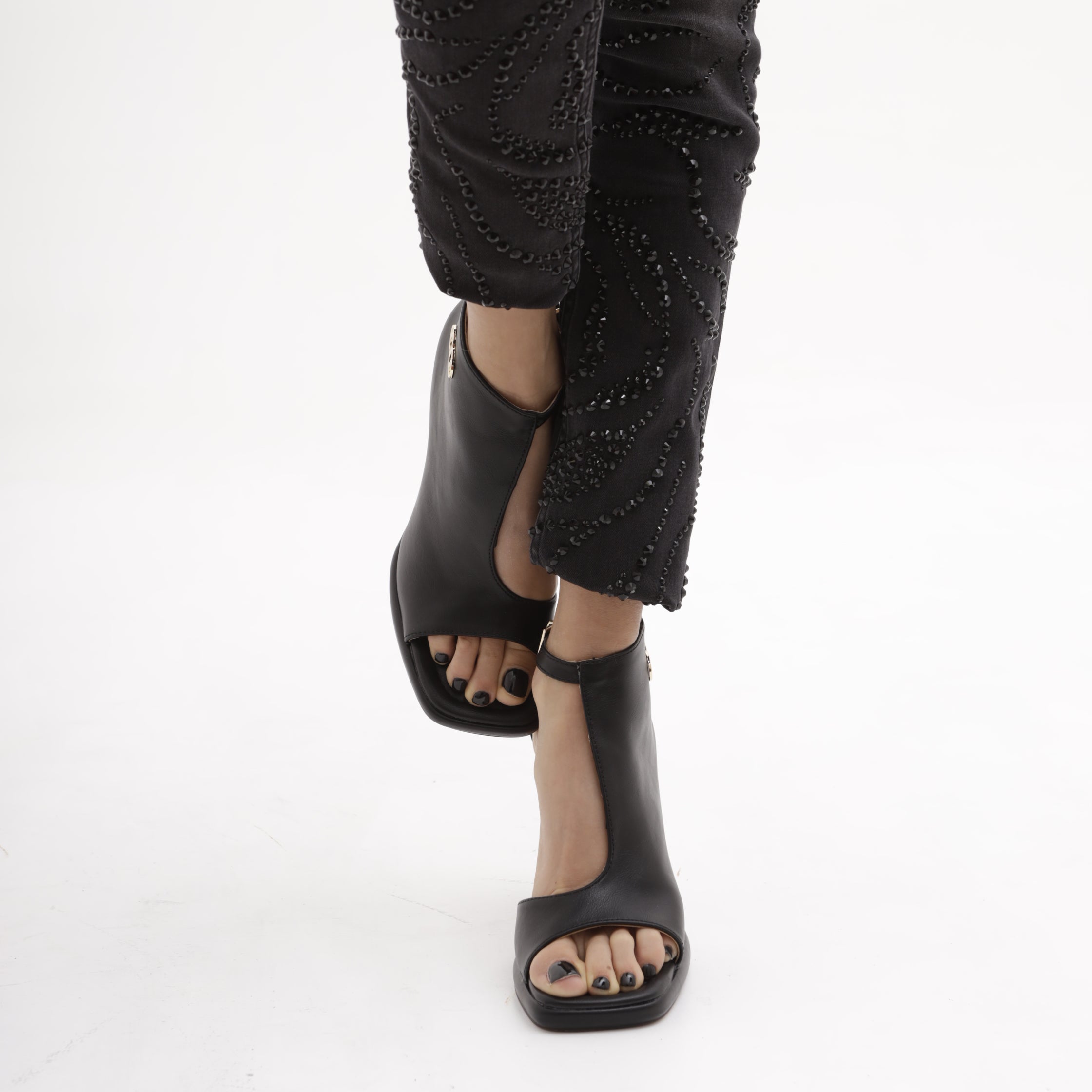 M10 415 SHOES
