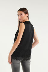 Gilet Nero Con Dettagli In Pizzo
