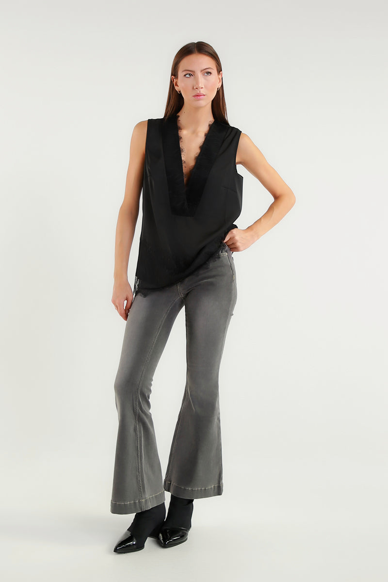 Gilet Nero Con Dettagli In Pizzo