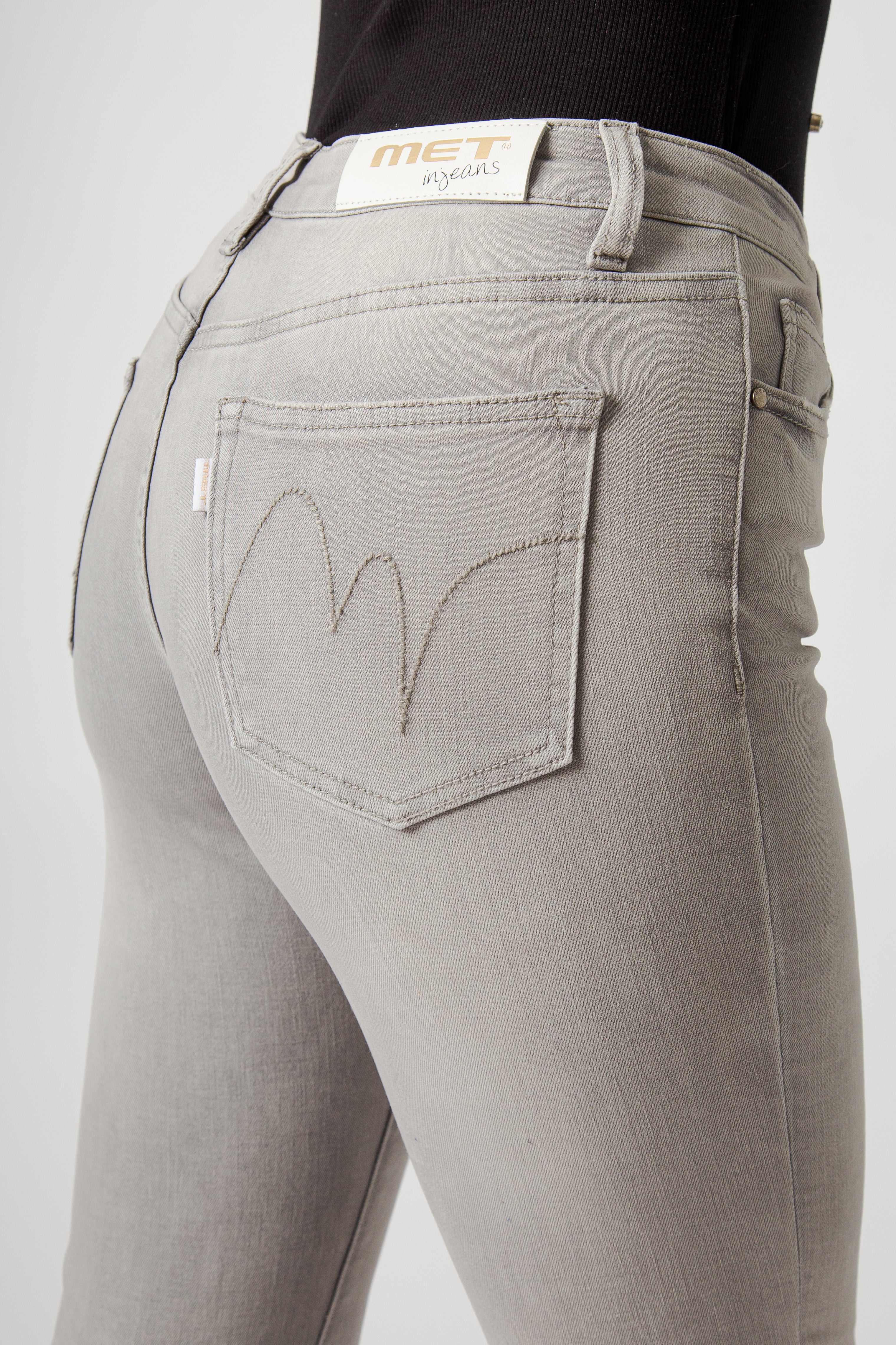 Jeans Donna Flare Fit Grigio – Denim Elasticizzato a Vita Media, Gamba Leggermente Svasata