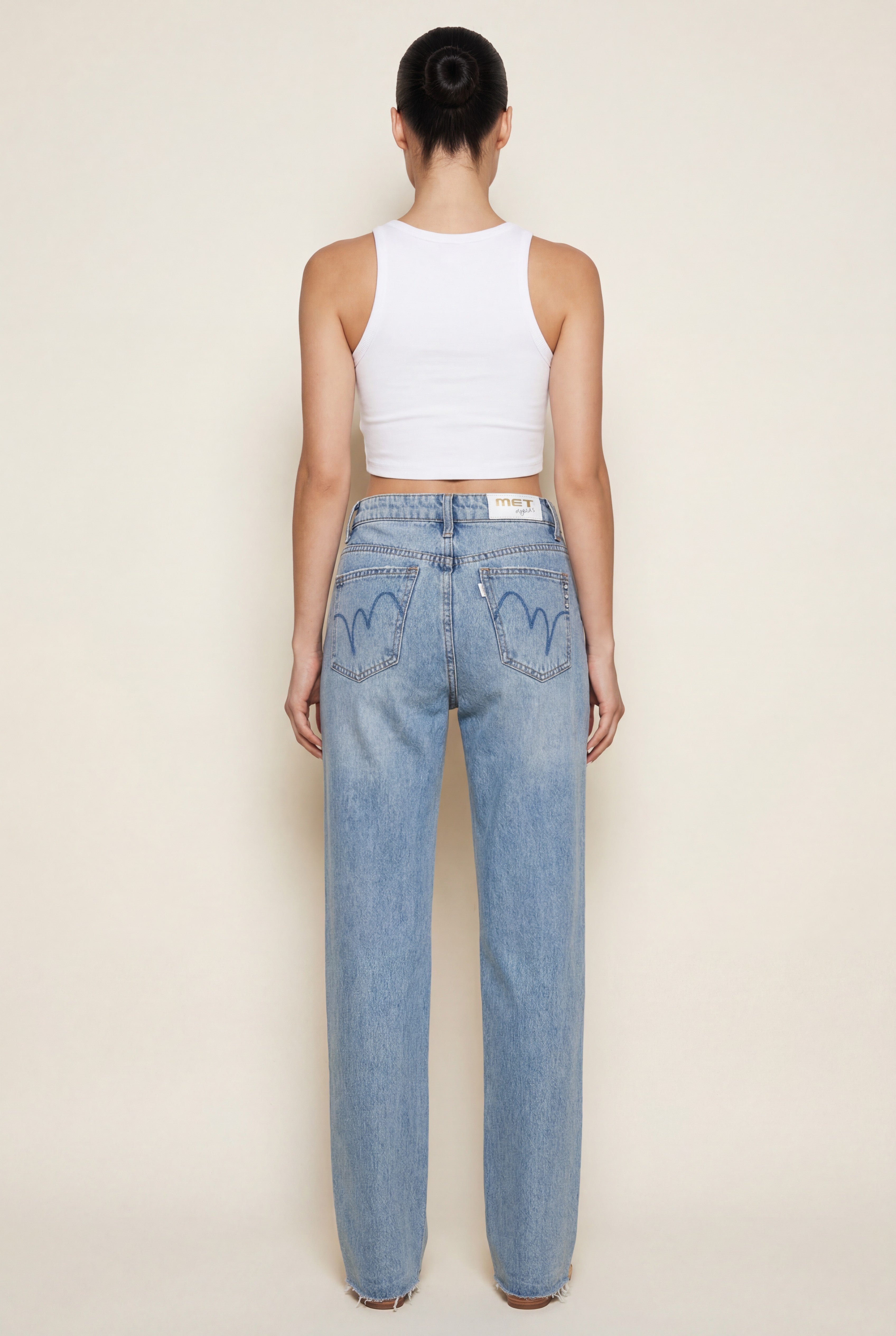 Jeans Donna Straight Fit Denim Chiaro con Strass – Vita Media, Effetto Used