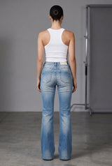 Jeans Donna Flare Fit Denim Chiaro – Vita Media, Gamba Svasata Anni ‘70