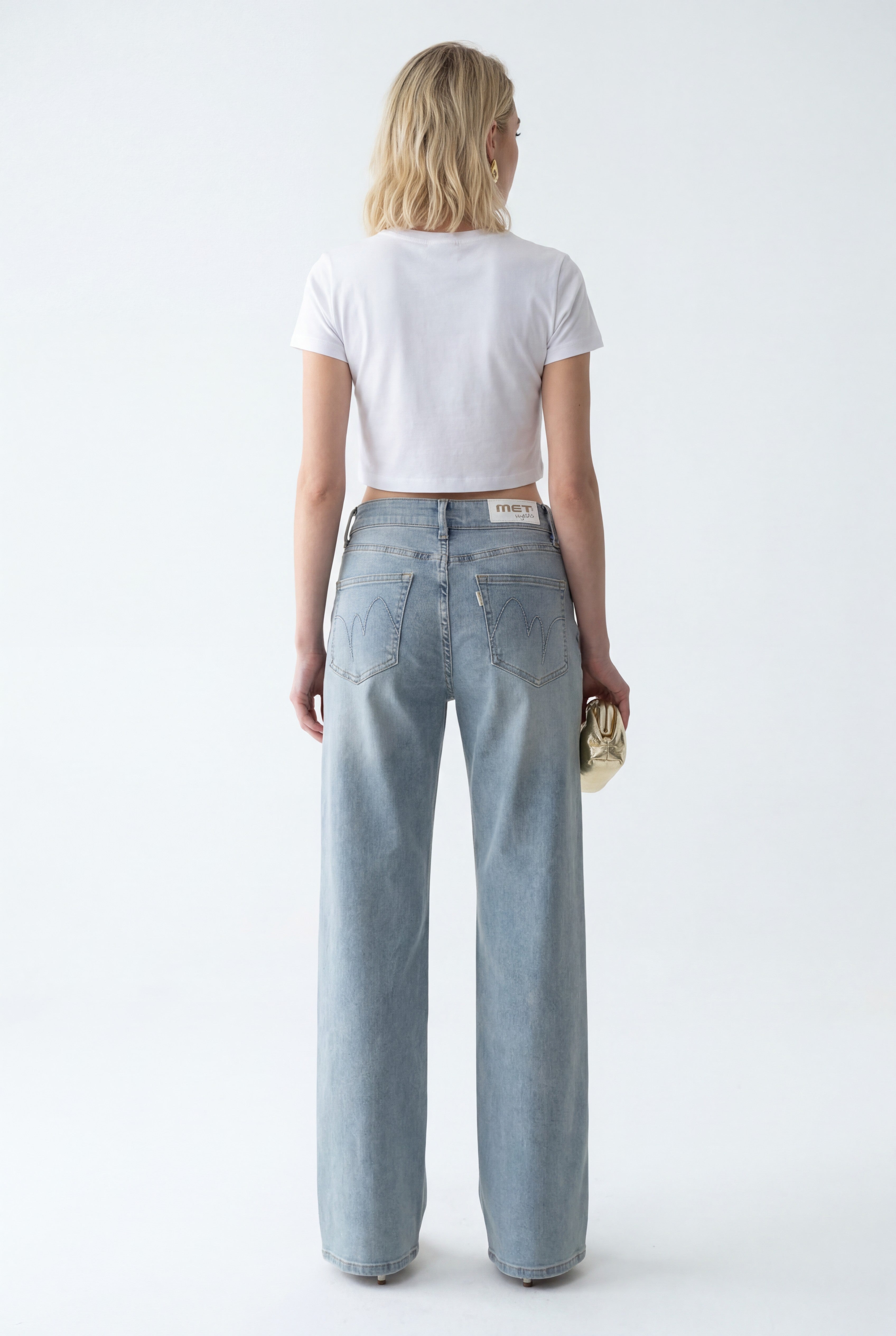 Jeans Donna Straight Fit Denim Chiaro – Vita Media, Linea Essenziale