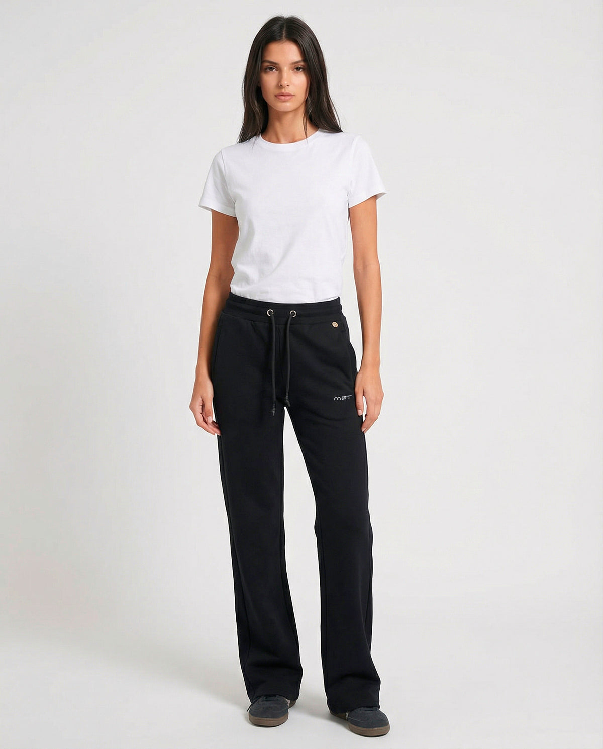 Pantaloni jogging a gamba dritta