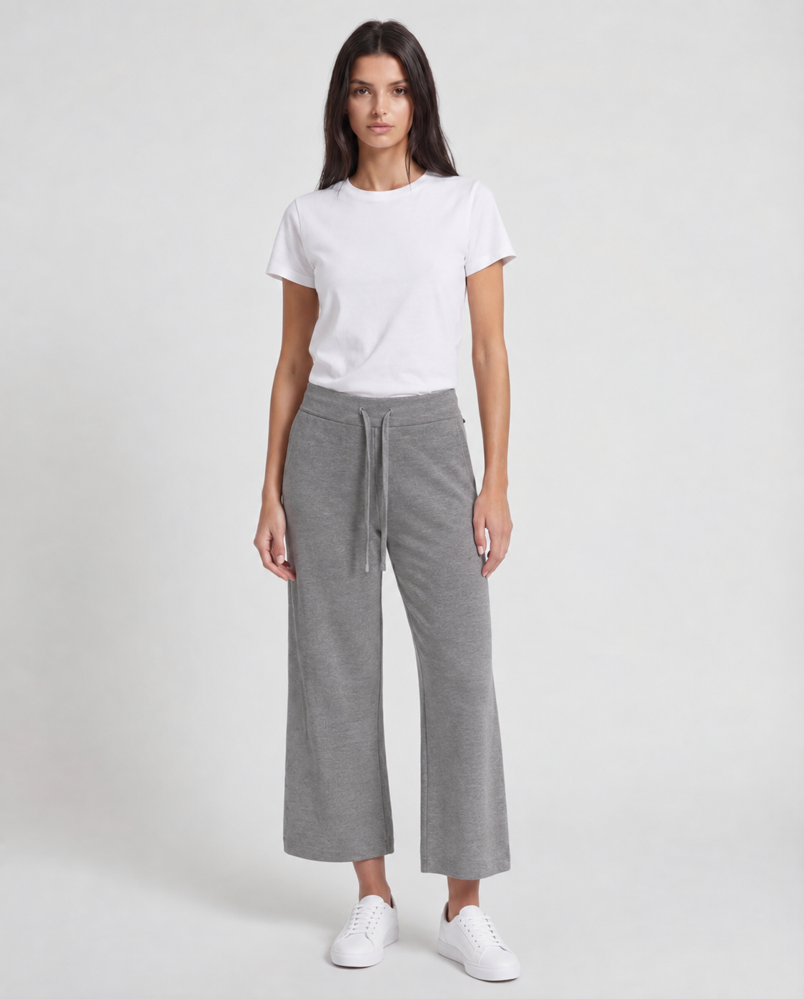 Pantalone cropped a gamba ampia