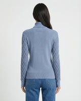 Maglia con collo alto e maniche traforate