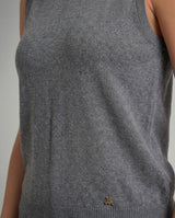 Top smanicato con collo alto in filato lurex