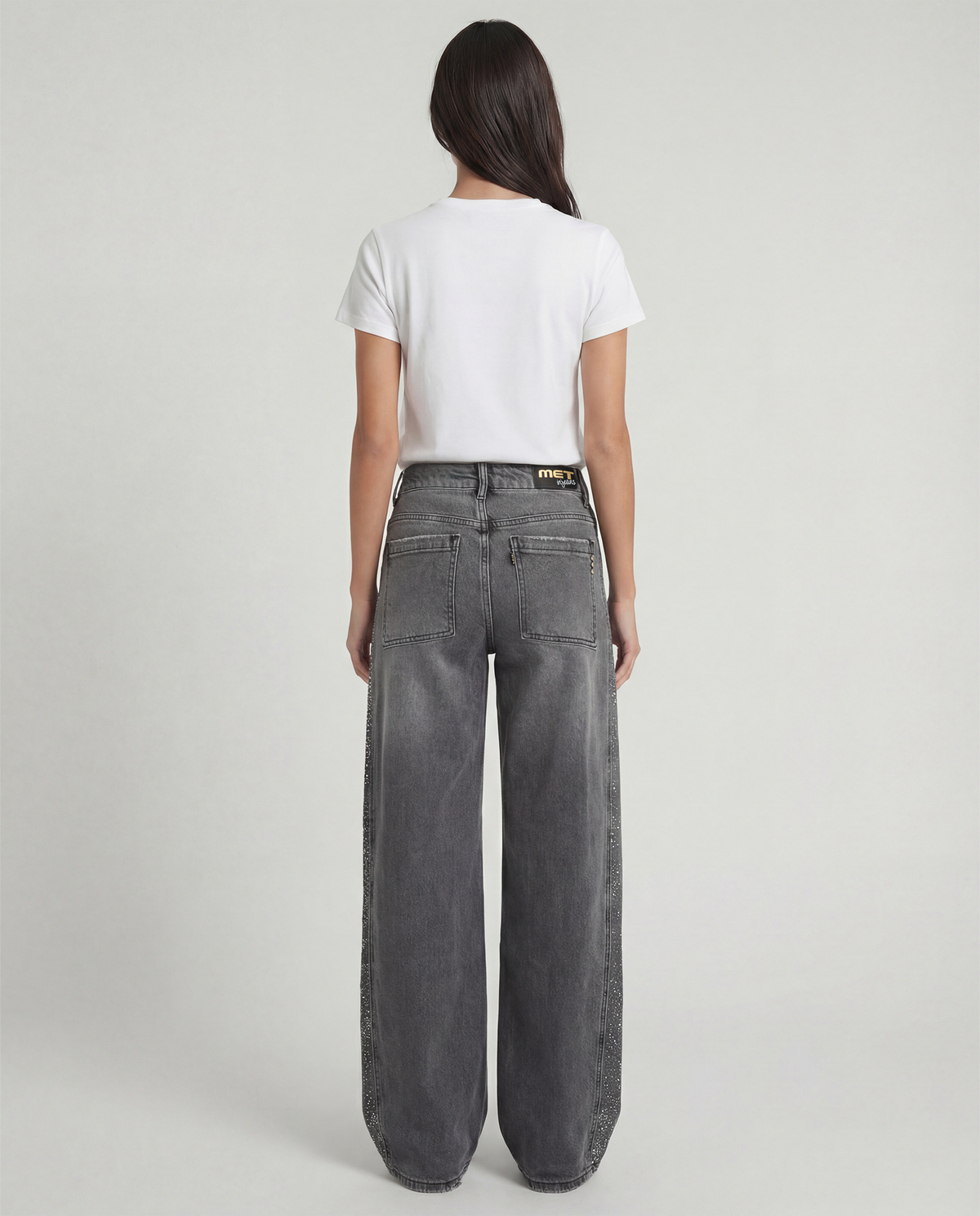 Jeans wide leg grigio con banda laterale decorata