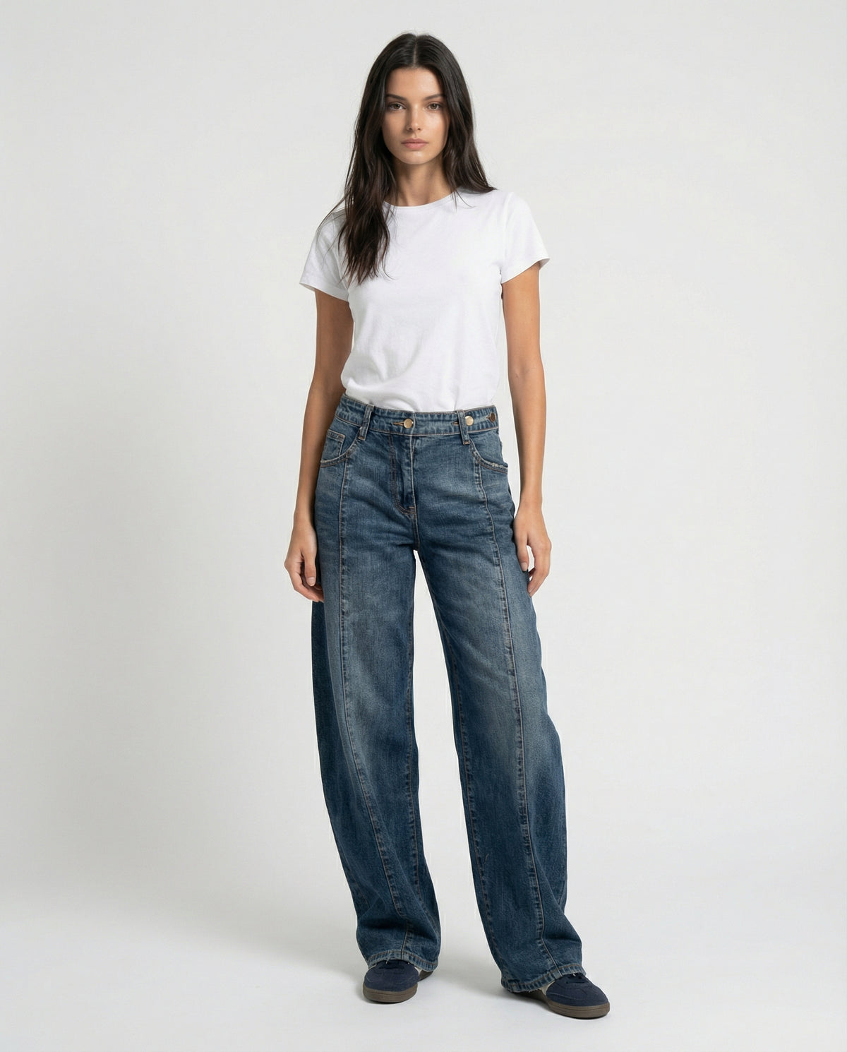 Jeans wide leg con cuciture frontali