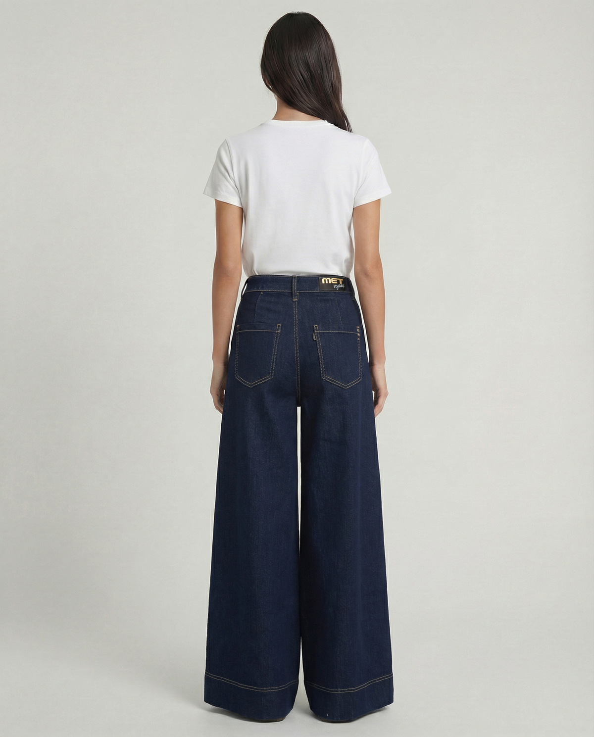 Jeans palazzo con pinces