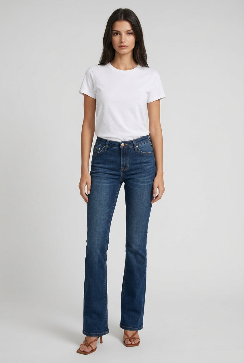 Jeans slim bootcut denim lavaggio medio