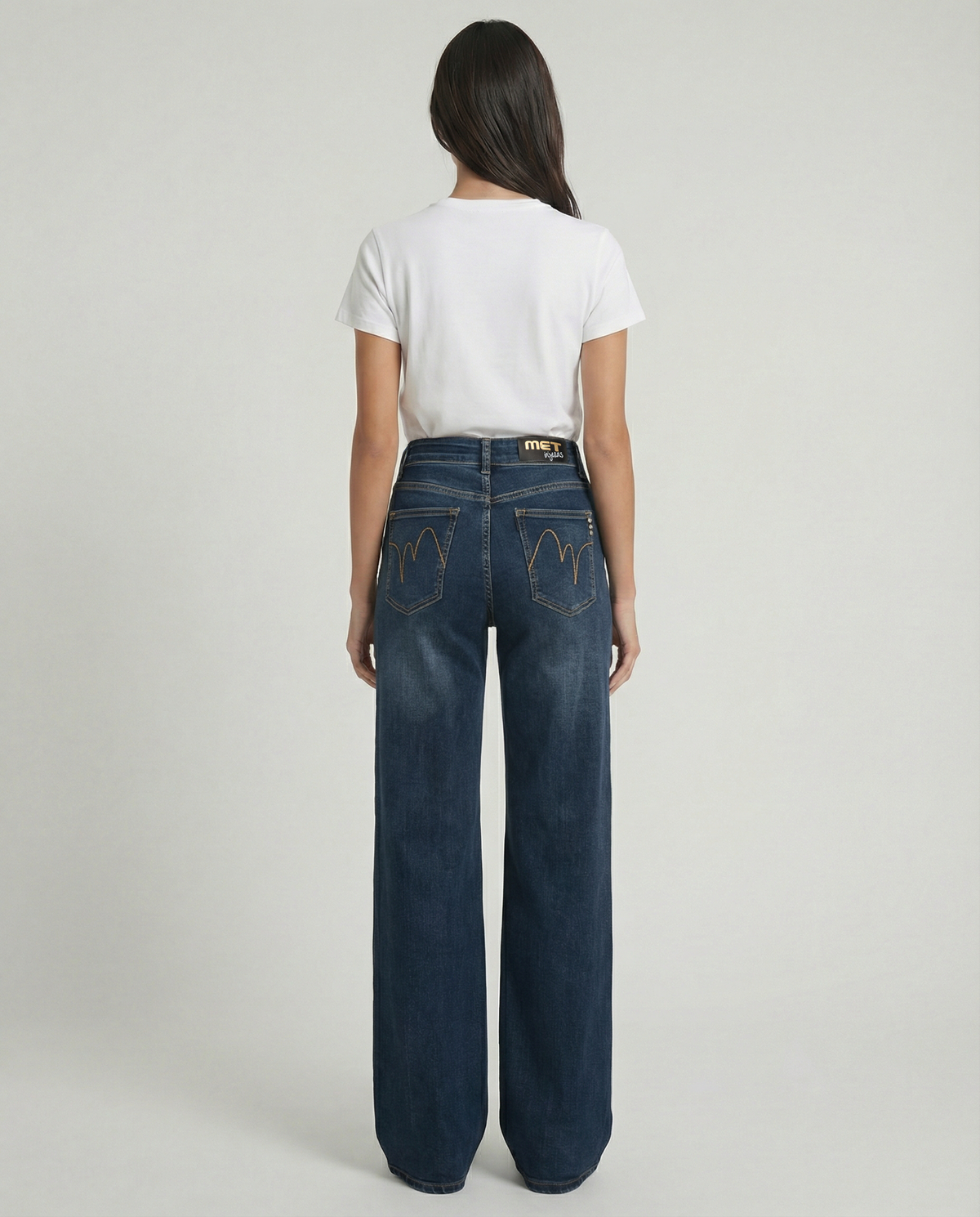 Jeans flare basic lavaggio medio