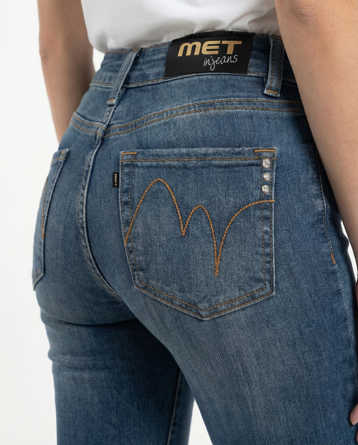 Jeans skinny blu chiaro effetto used