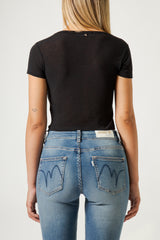T-SHIRT SCOLLO MADONNA