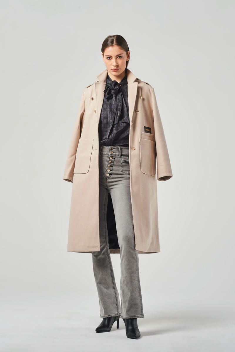 Cappotto Lungo in Panno con Bottoni Oro