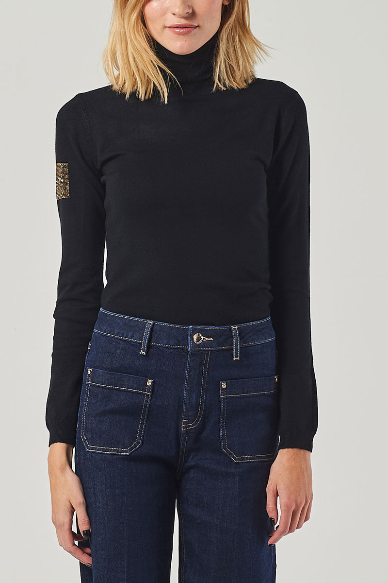 Maglia a Collo Alto con Strass Patch Laterale