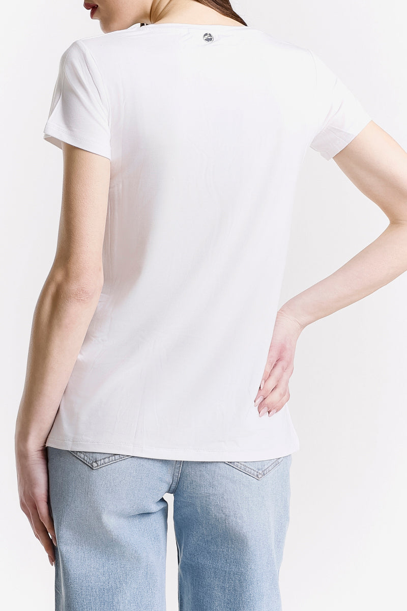 T-SHIRT SCOLLO A V LOGO STRASS