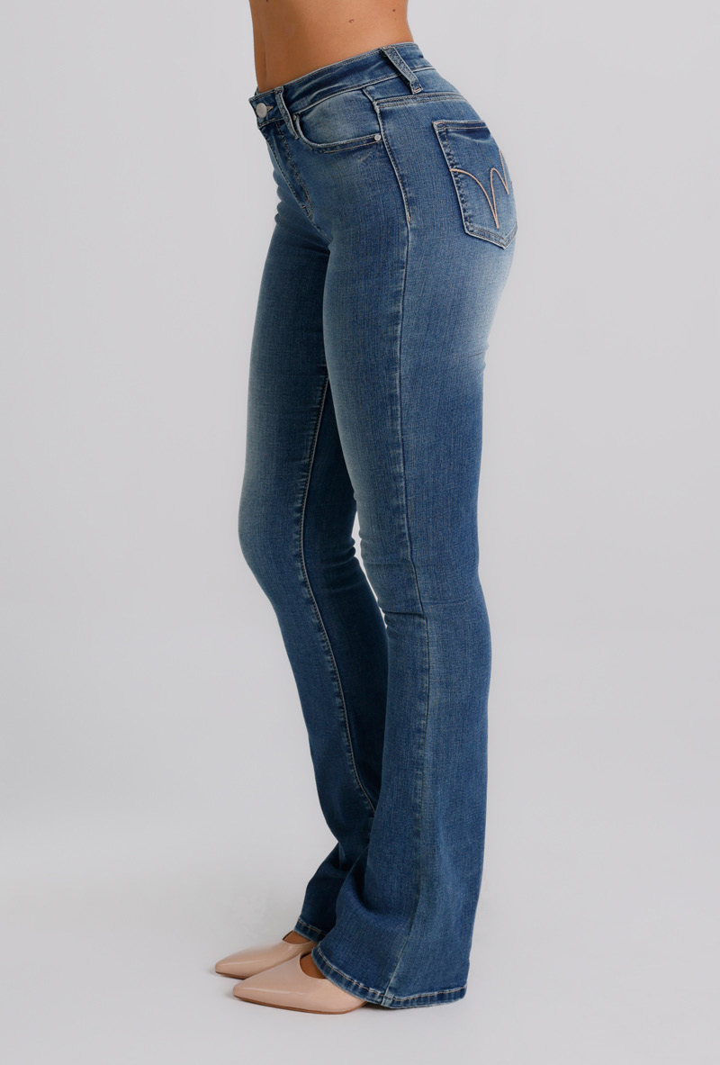 Jeans Donna Flare Fit Denim Medio – Vita Media, Gamba Svasata Effetto Slanciante