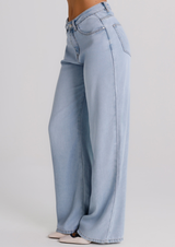 Jeans wide leg in denim chiaro