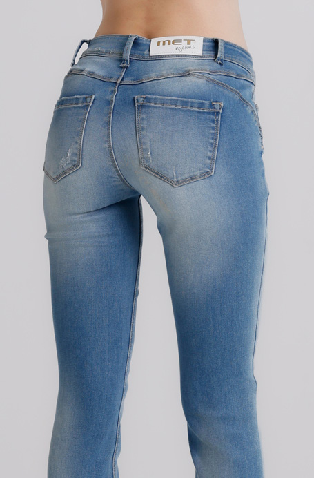 Jeans Donna Flare Fit Denim Chiaro – Vita Media, Gamba Svasata Anni ‘70