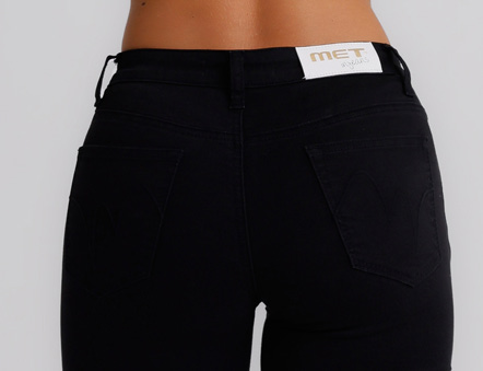 Jeans Donna Flare Fit Nero con Micro Strass – Vita Media, Effetto Glam Slanciante