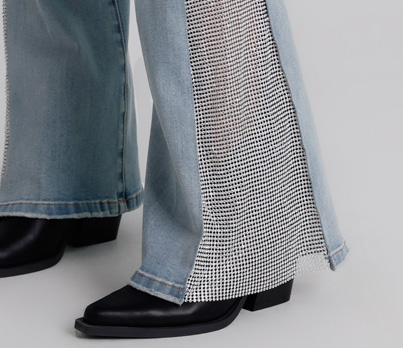 Jeans Donna Flare Fit Denim Chiaro con Inserti Luminosi – Vita Media, Gamba Svasata