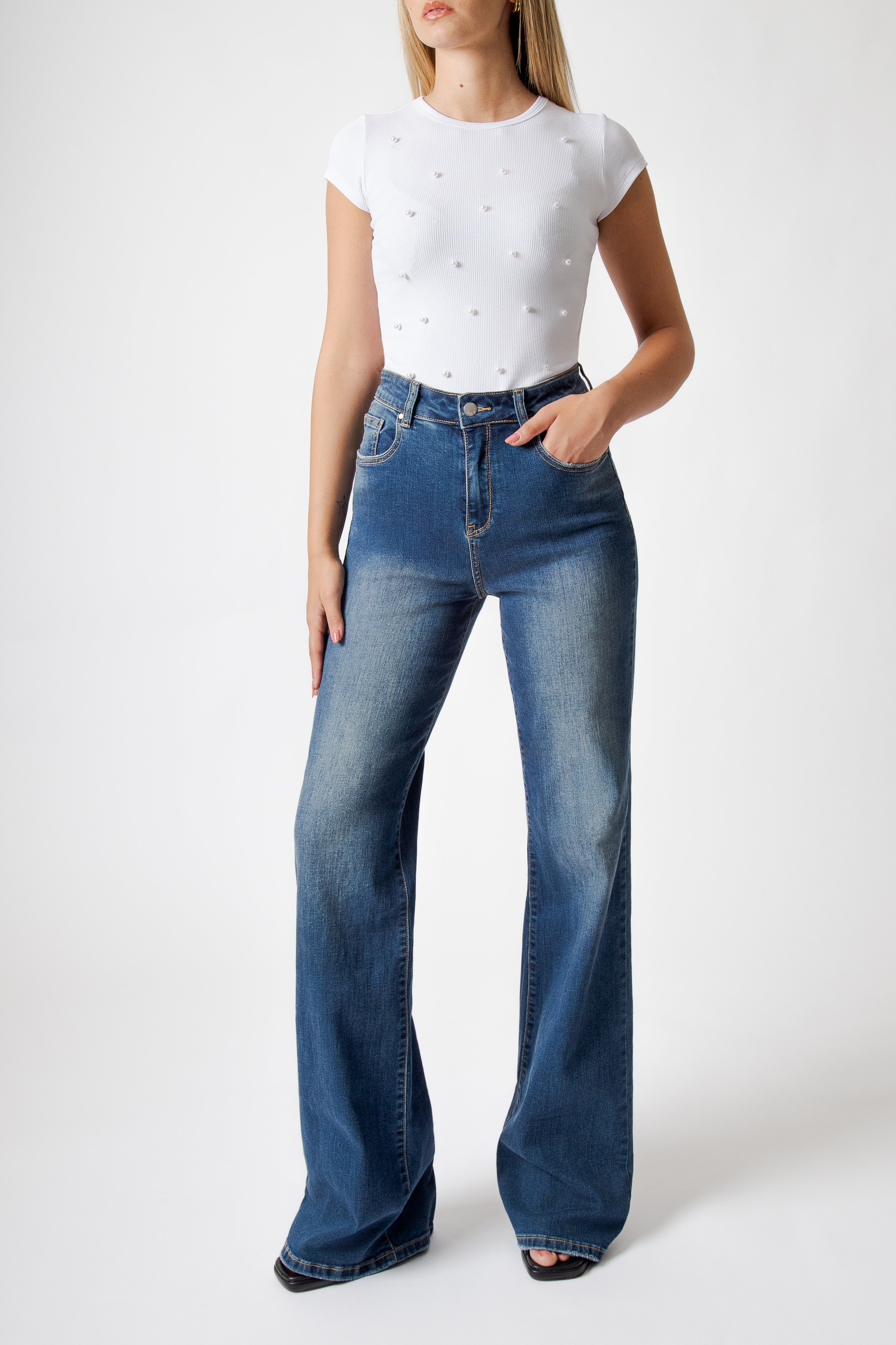 Regular-Waist Blue Wide-Leg Jeans