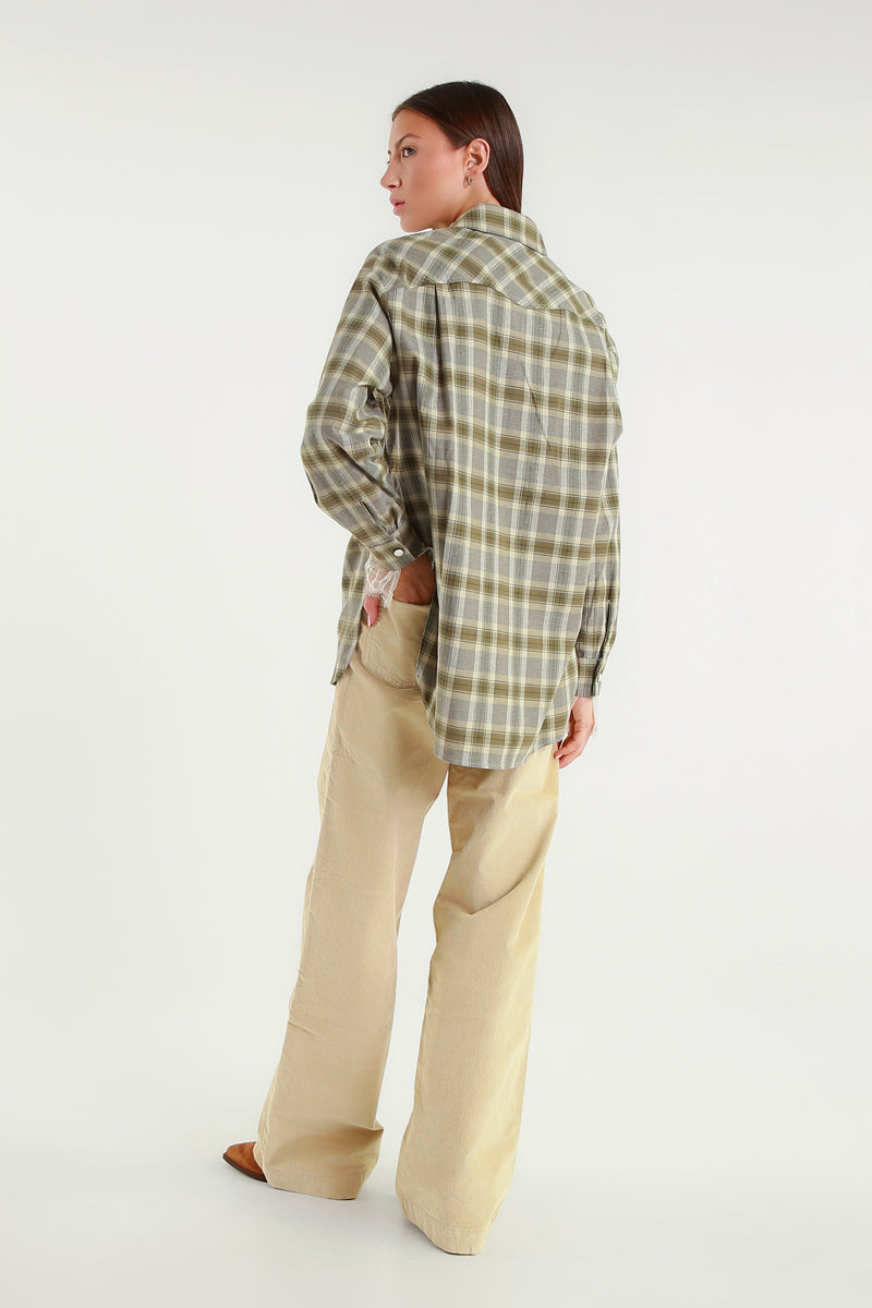 Camicia Verde A Quadri Con Taschino In Contrasto