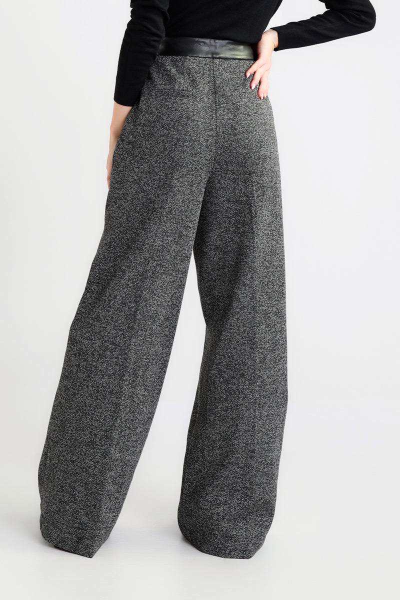 Pantaloni Grigi A Vita Alta Con Dettaglio In Ecopelle