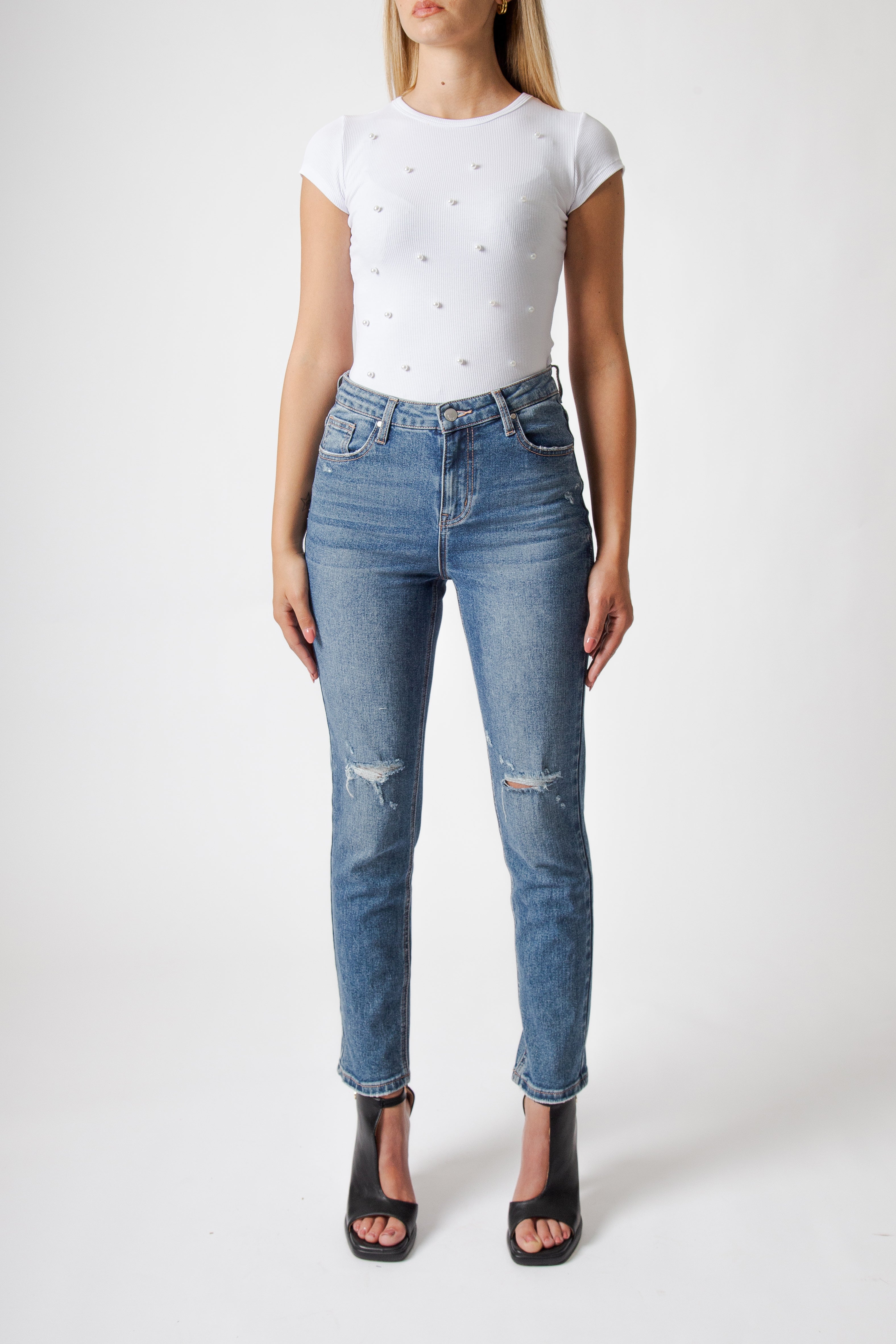 Jeans Donna Straight Fit con Strappi – Denim Blu Lavaggio Medio