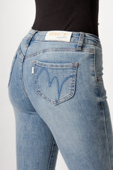 Jeans Donna Straight Slim Fit Denim Chiaro – Vita Media, Linea Essenziale