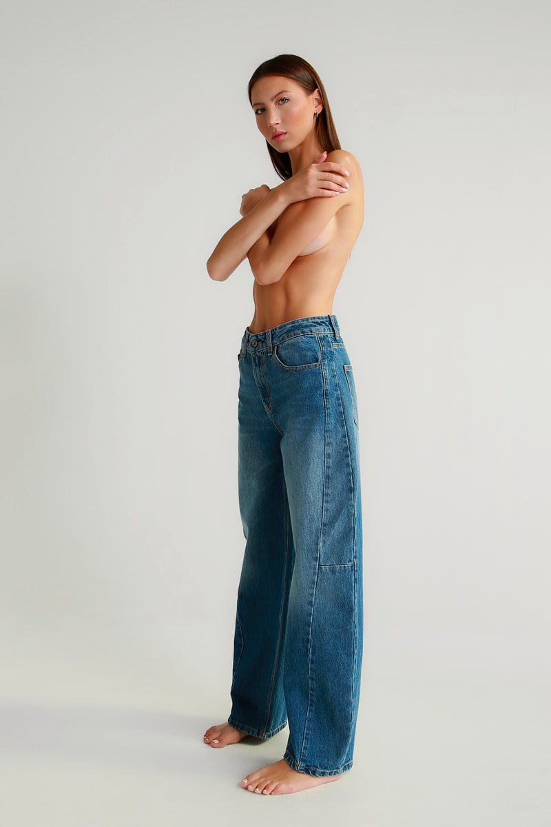Jeans wide leg con cuciture frontali