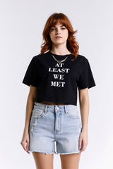 CROP TOP CON CATENA